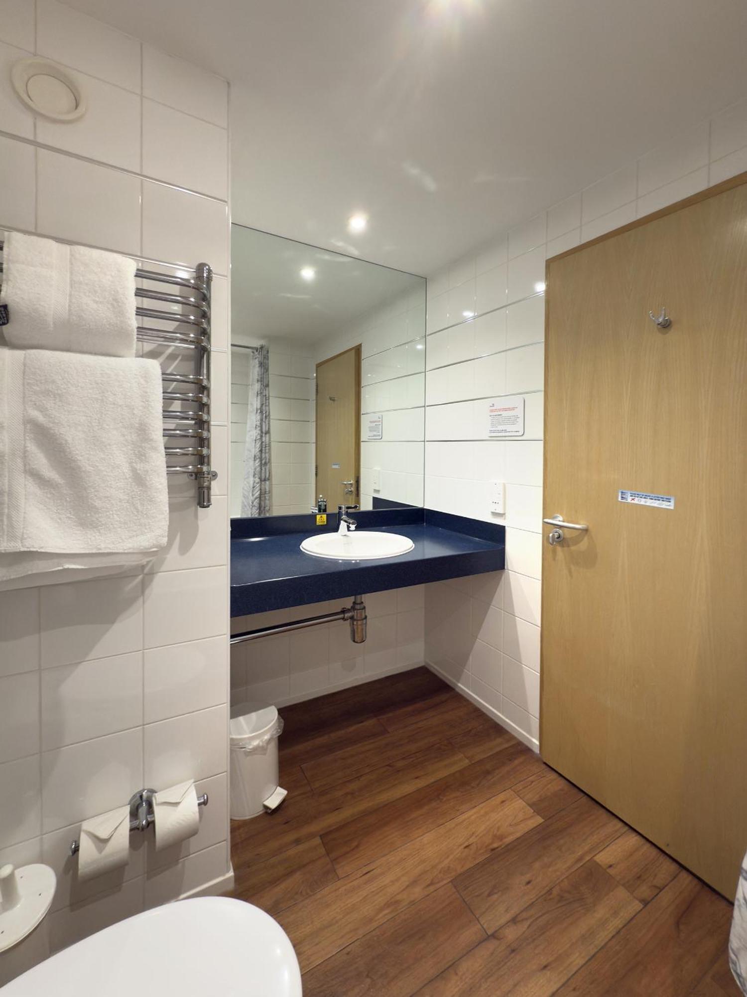 Rnli College Hotel Poole Ngoại thất bức ảnh