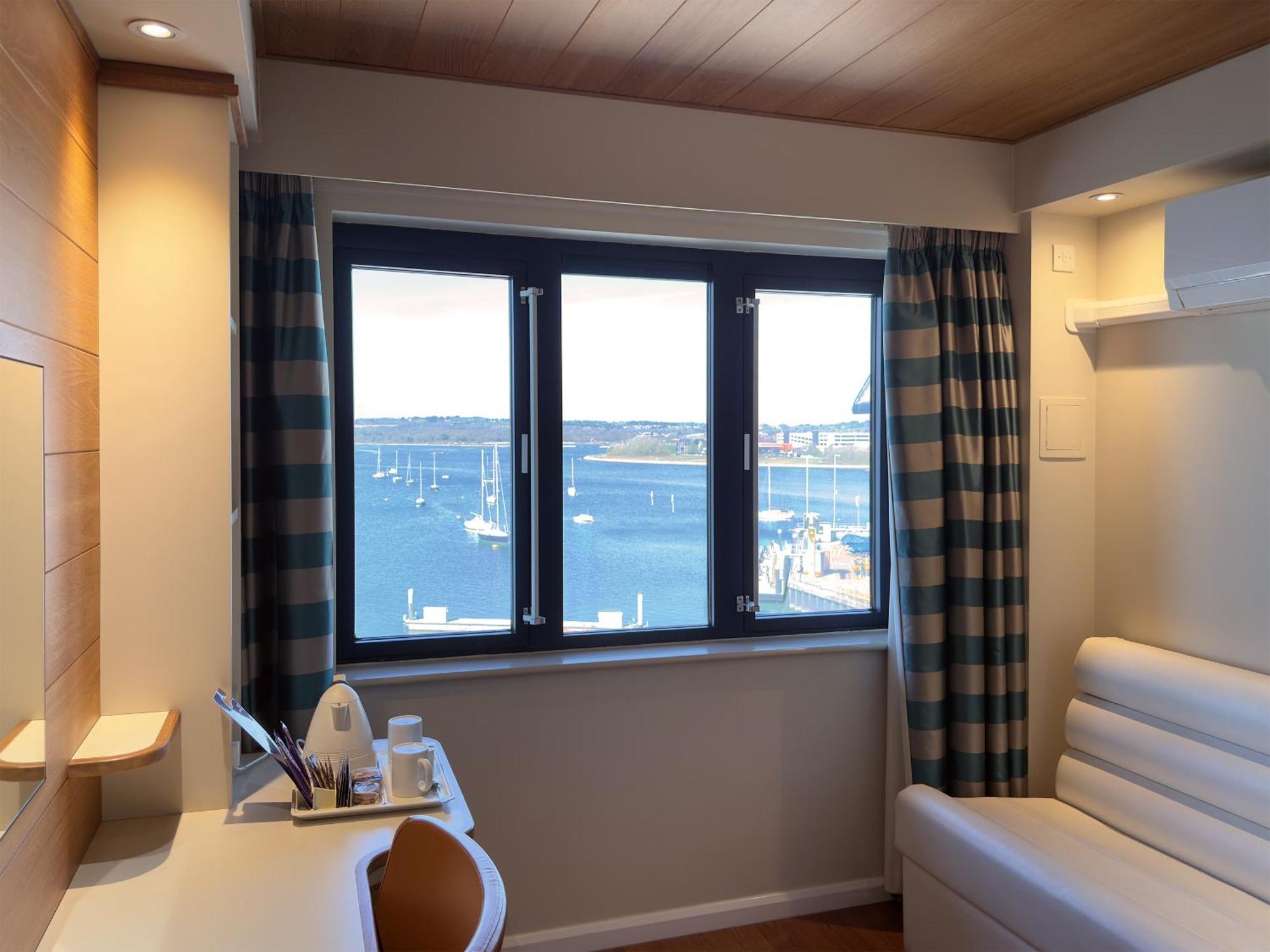 Rnli College Hotel Poole Ngoại thất bức ảnh