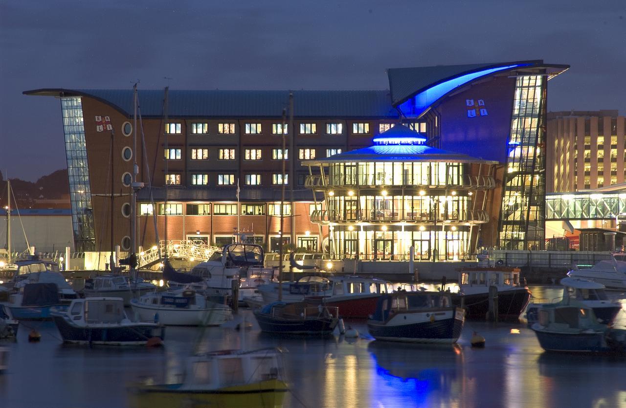 Rnli College Hotel Poole Ngoại thất bức ảnh